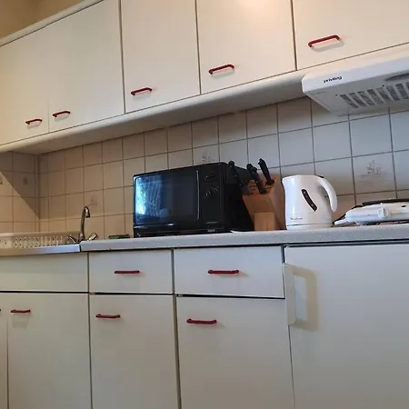 Gemutliche Souterrainwohnung *