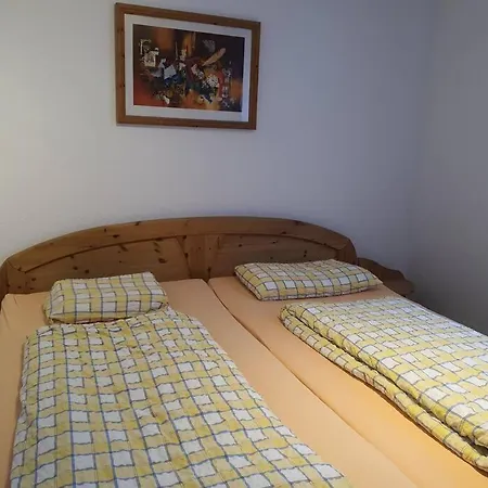 Gemutliche Souterrainwohnung Lejlighed *