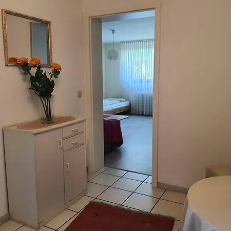 Lejlighed Gemutliche Souterrainwohnung *